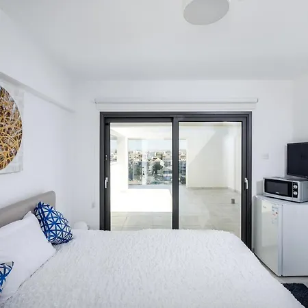 Solaar St Lazarous * Lárnaka