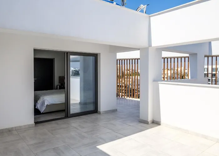 Solaar St Lazarous Apartment