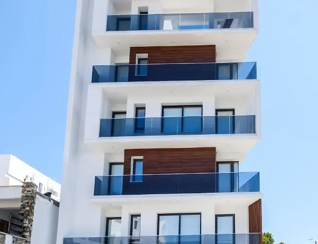 Solaar St Lazarous *